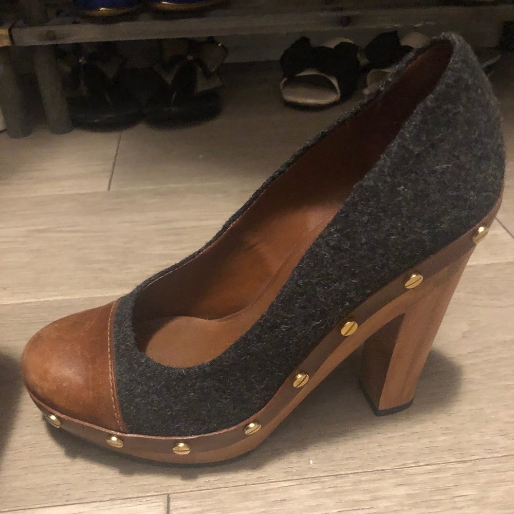 Beautiful Tory Burch Pumps